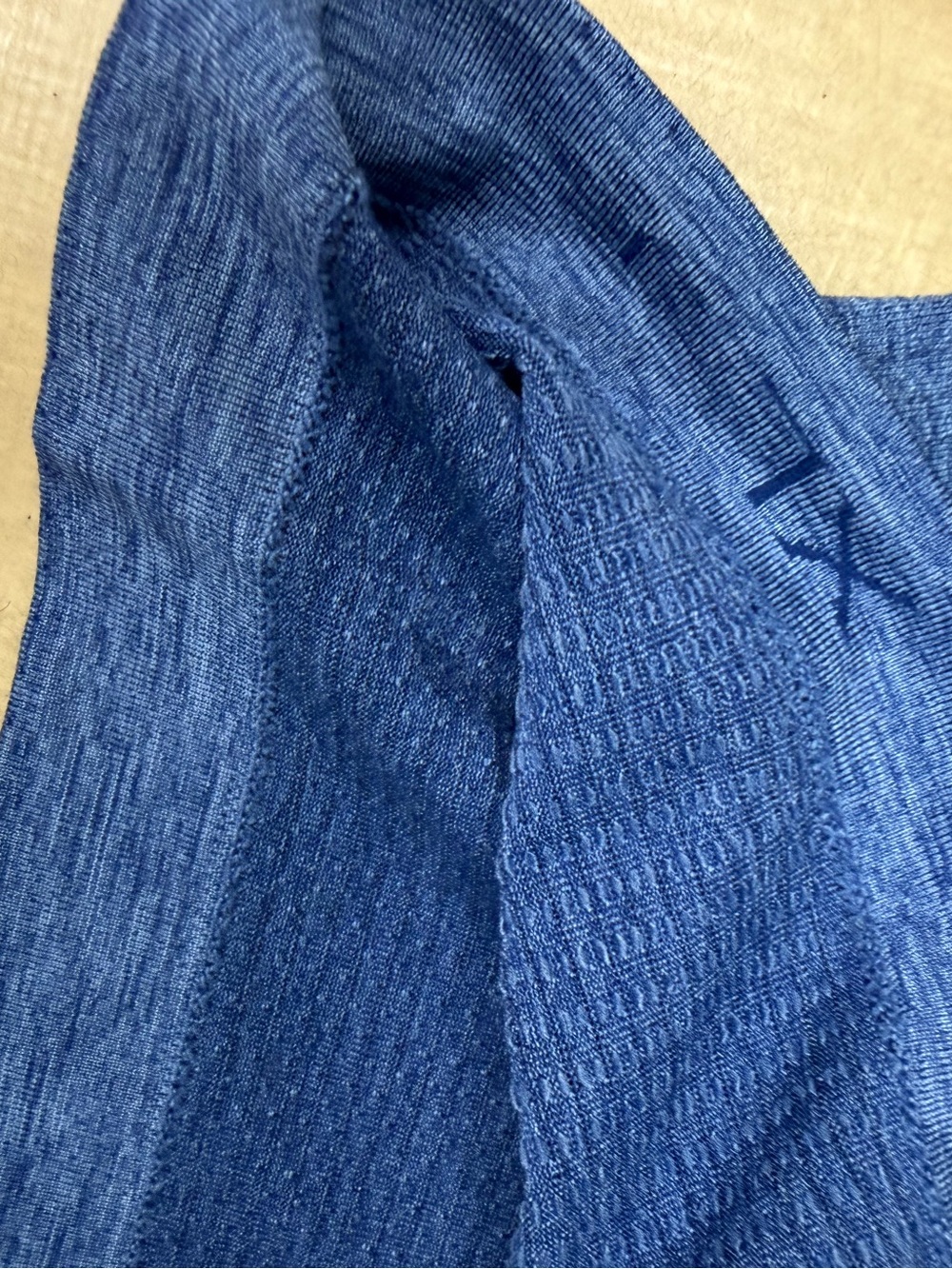 lululemon athletica Men's Heathered Blue Metal Vent Tee - Picture 6 of 7